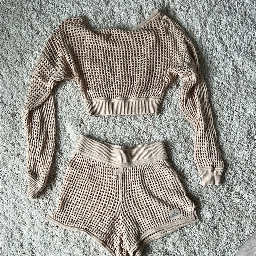 Alo Open Knit Cropped Chase the Sun Coverup set Top + Shorts Small